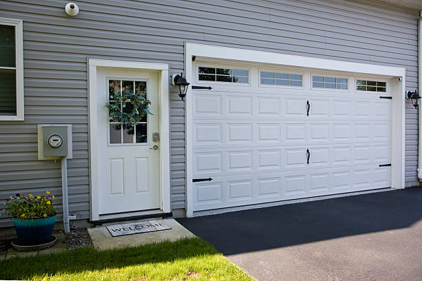 24/7 Emergency Garage Door Panel Replacement experts in Clayton, AL